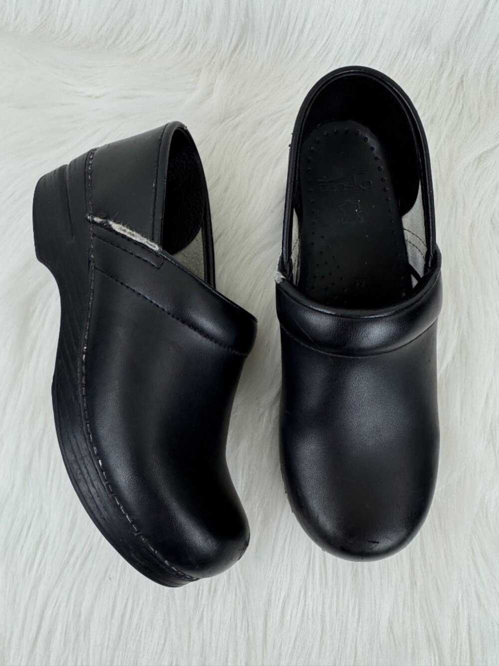 Women's Dansko Professional Black Leather Clogs Size 39 EU 8.5-9 US Slip On Shoe